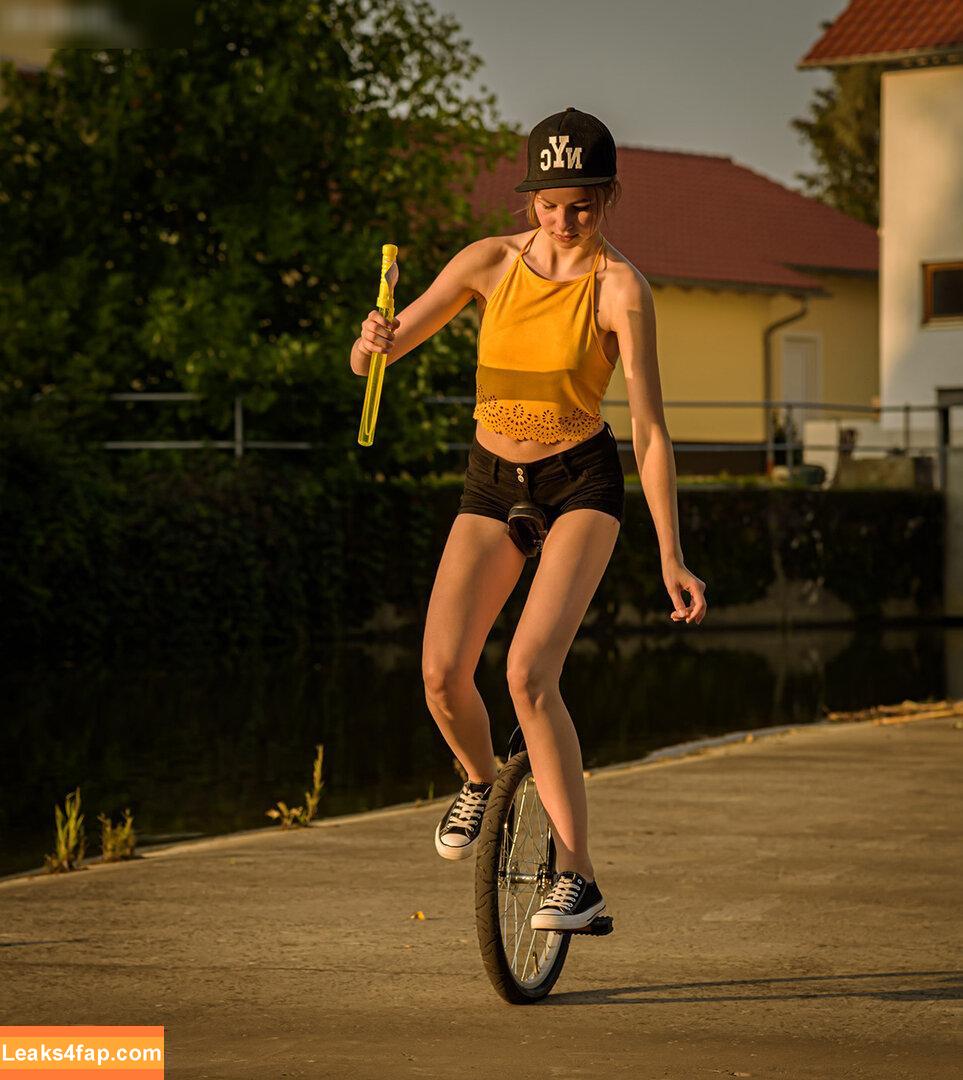 Girls Magazine / valmontfoto слитое фото фото #0477