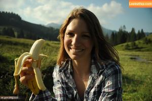 Girls Magazine фото #0189