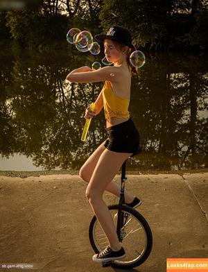 Girls Magazine фото #0492