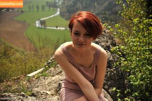 Girls Magazine photo #0620