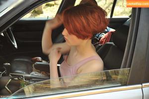 Girls Magazine photo #0621