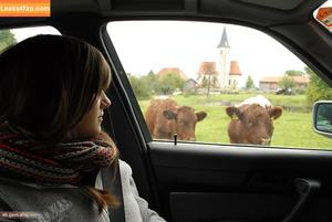 Girls Magazine photo #0641