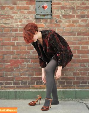 Girls Magazine photo #0672