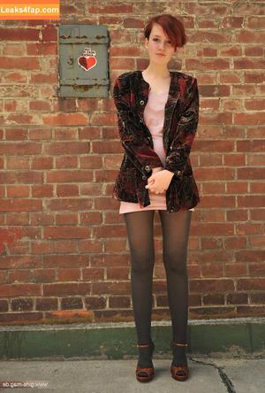 Girls Magazine photo #0678