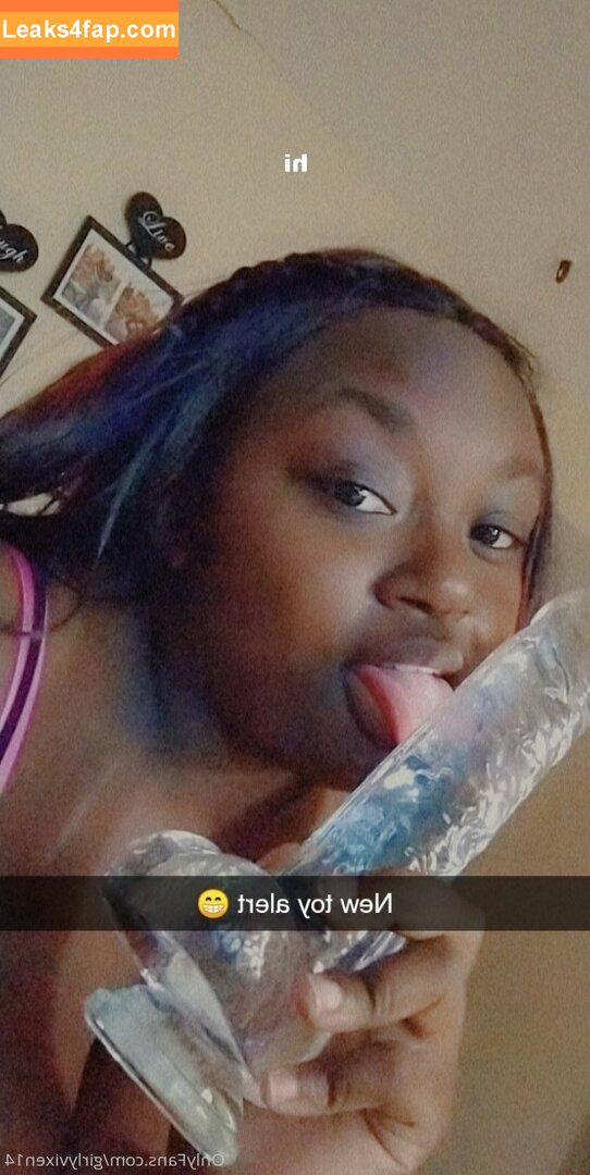 girlyvixxxen /  leaked photo photo #0084