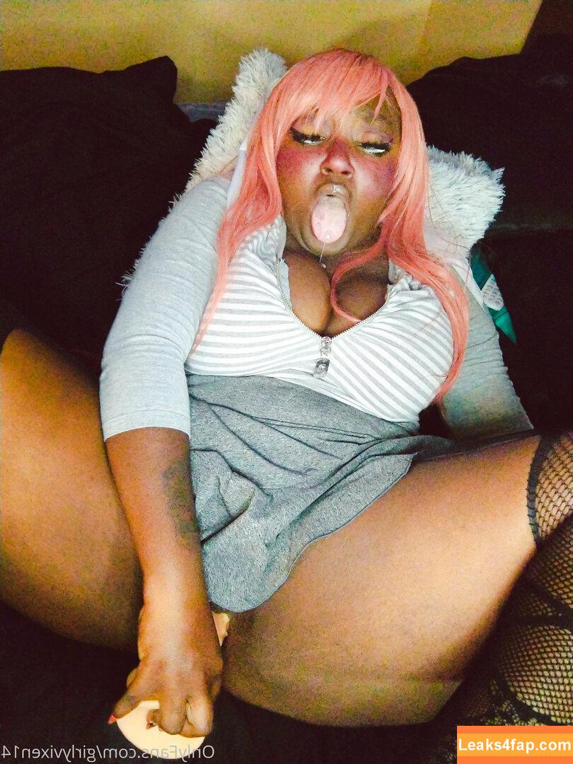 girlyvixxxen /  leaked photo photo #0238
