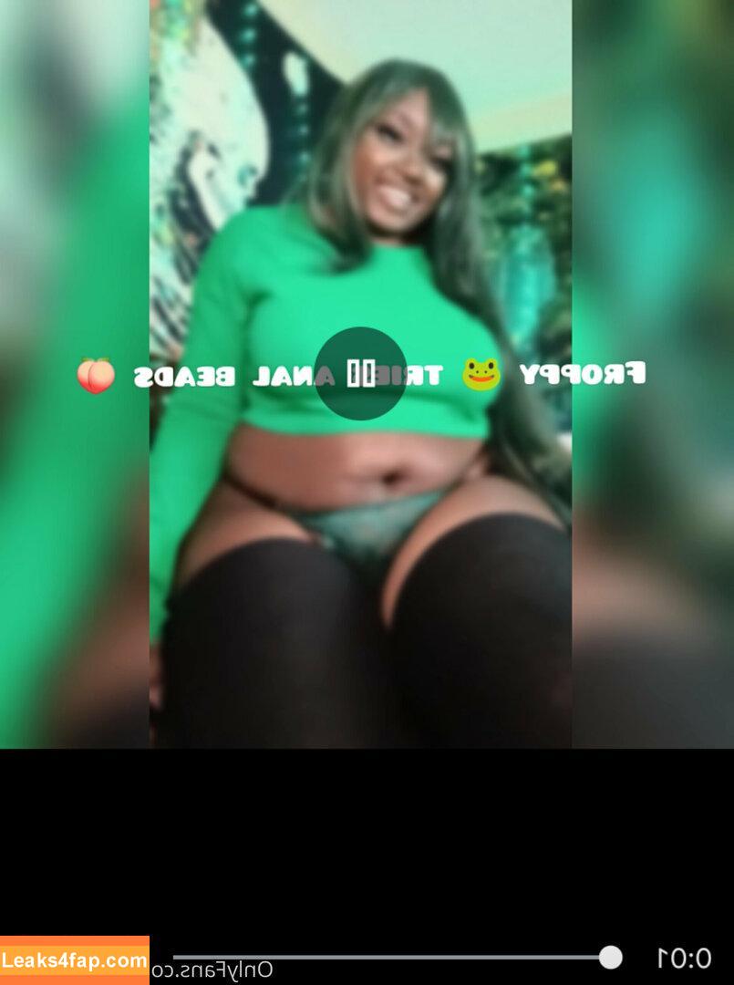 girlyvixxxen /  leaked photo photo #0278