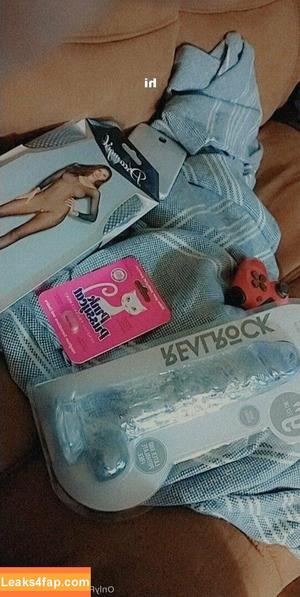 girlyvixxxen фото #0083