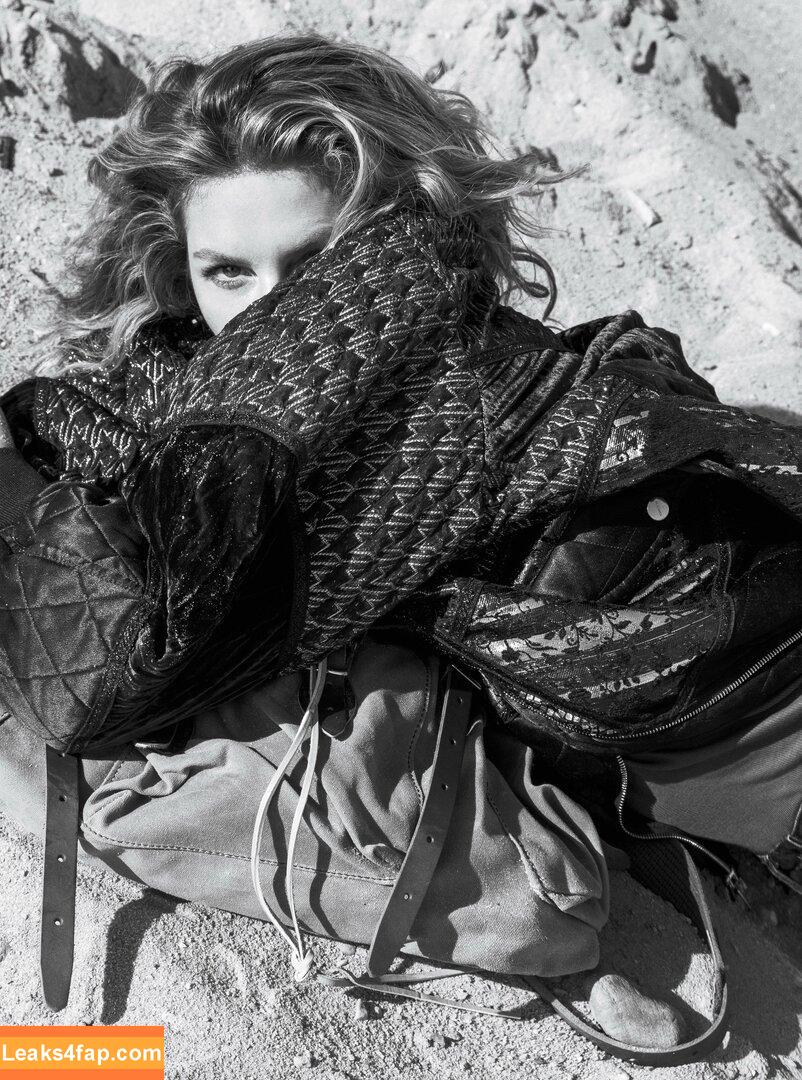 Gisele Bündchen / gisele leaked photo photo #0007