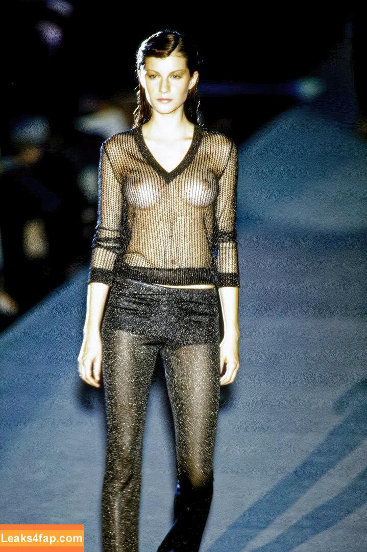 Gisele Bündchen / gisele leaked photo photo #0058