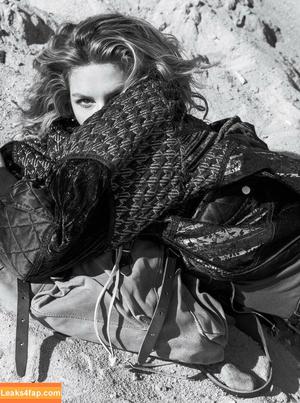 Gisele Bündchen photo #0007