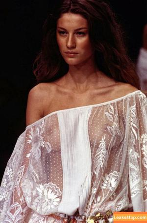 Gisele Bündchen photo #0057