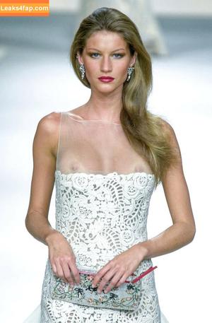 Gisele Bündchen photo #0065
