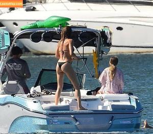 Gisele Bündchen photo #0079