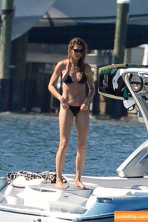 Gisele Bündchen photo #0080