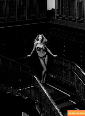 Gisele Bündchen фото #0269