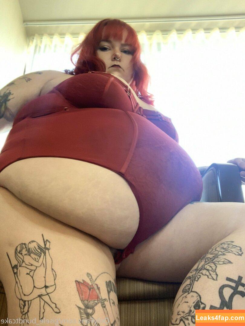 gisele_bundtcake /  leaked photo photo #0052