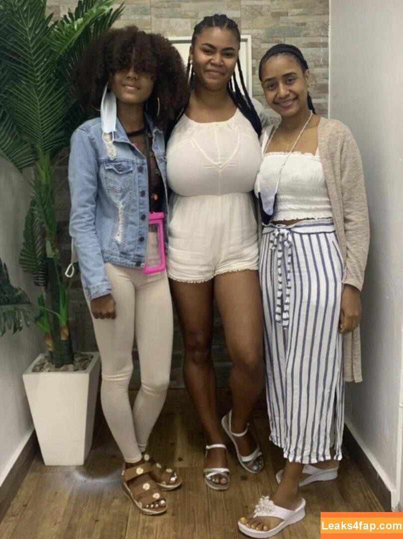 Gisselle F / gigisselle / gissy1207 leaked photo photo #0012