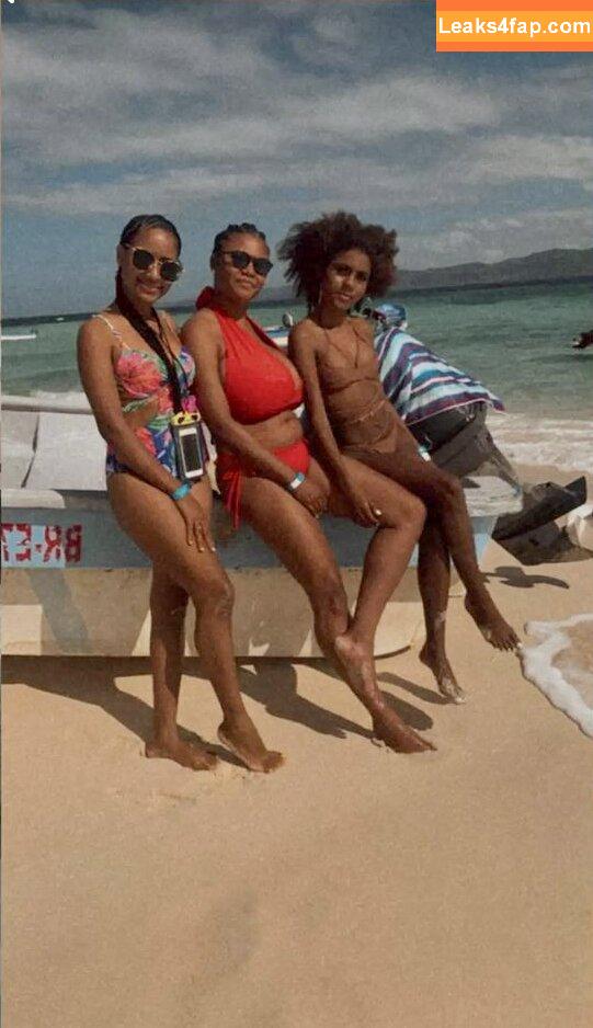 Gisselle F / gigisselle / gissy1207 leaked photo photo #0016