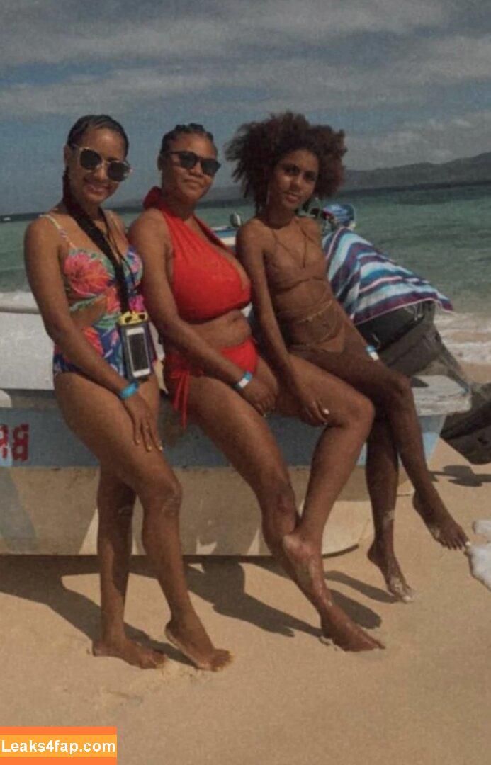 Gisselle F / gigisselle / gissy1207 leaked photo photo #0050