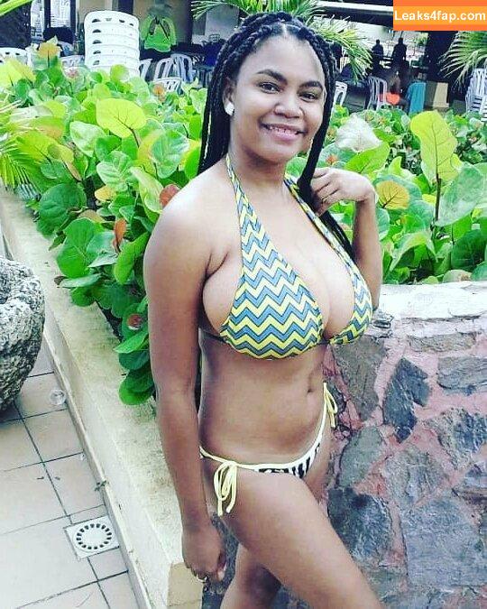 Gisselle F / gigisselle / gissy1207 leaked photo photo #0067