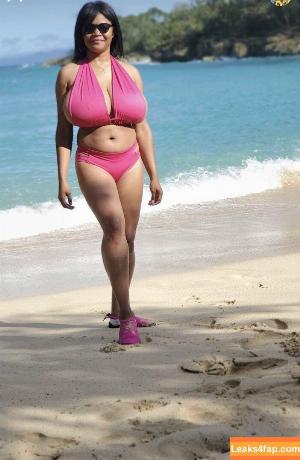 Gisselle F photo #0007