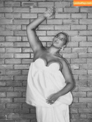 Giulia Costa photo #0072