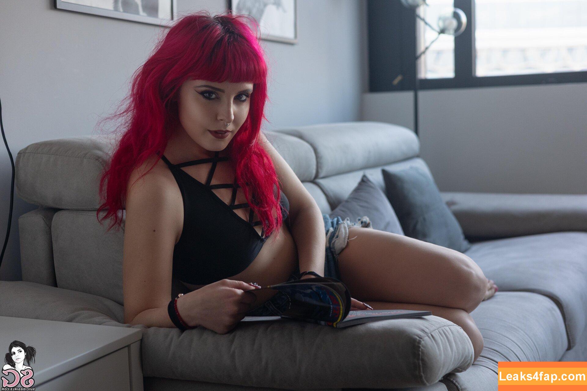Giulia Leopardi / GiuliaBlondie / chibiblondie / giulia.leopardi___ leaked photo photo #0015