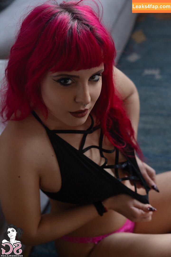 Giulia Leopardi / GiuliaBlondie / chibiblondie / giulia.leopardi___ leaked photo photo #0024