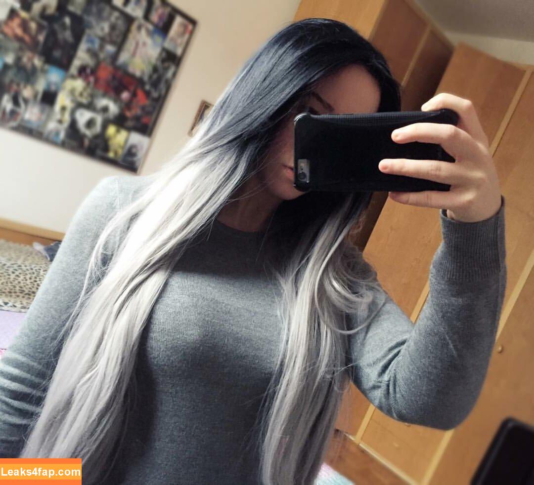 GiuliaMoon / moonchild_77 / moonchild_777 leaked photo photo #0022