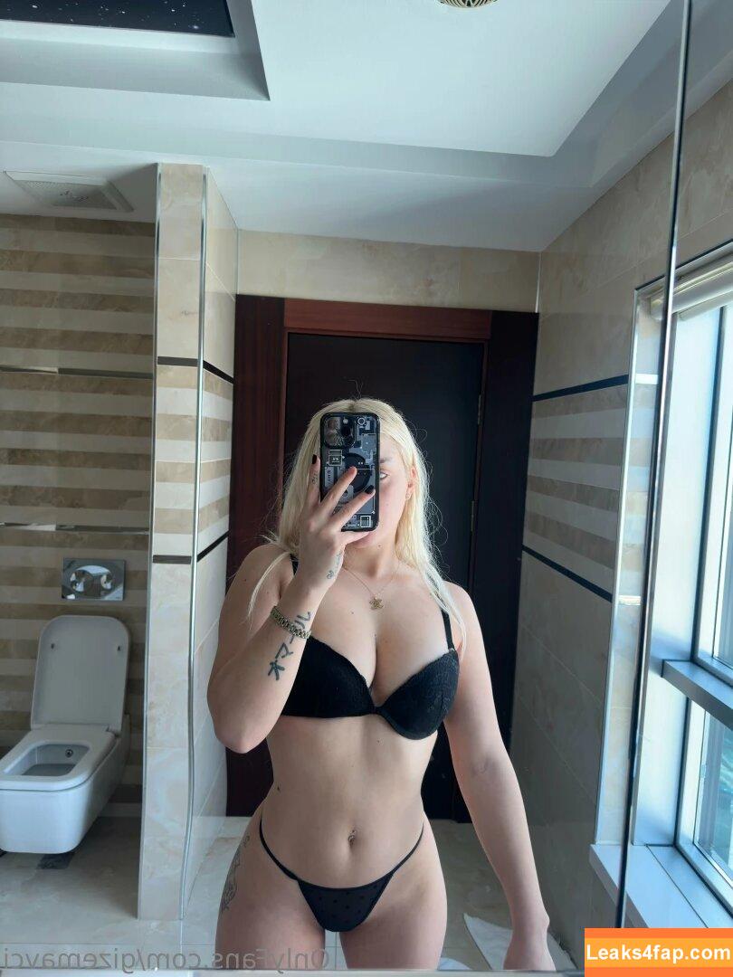 gizemavci /  leaked photo photo #0030