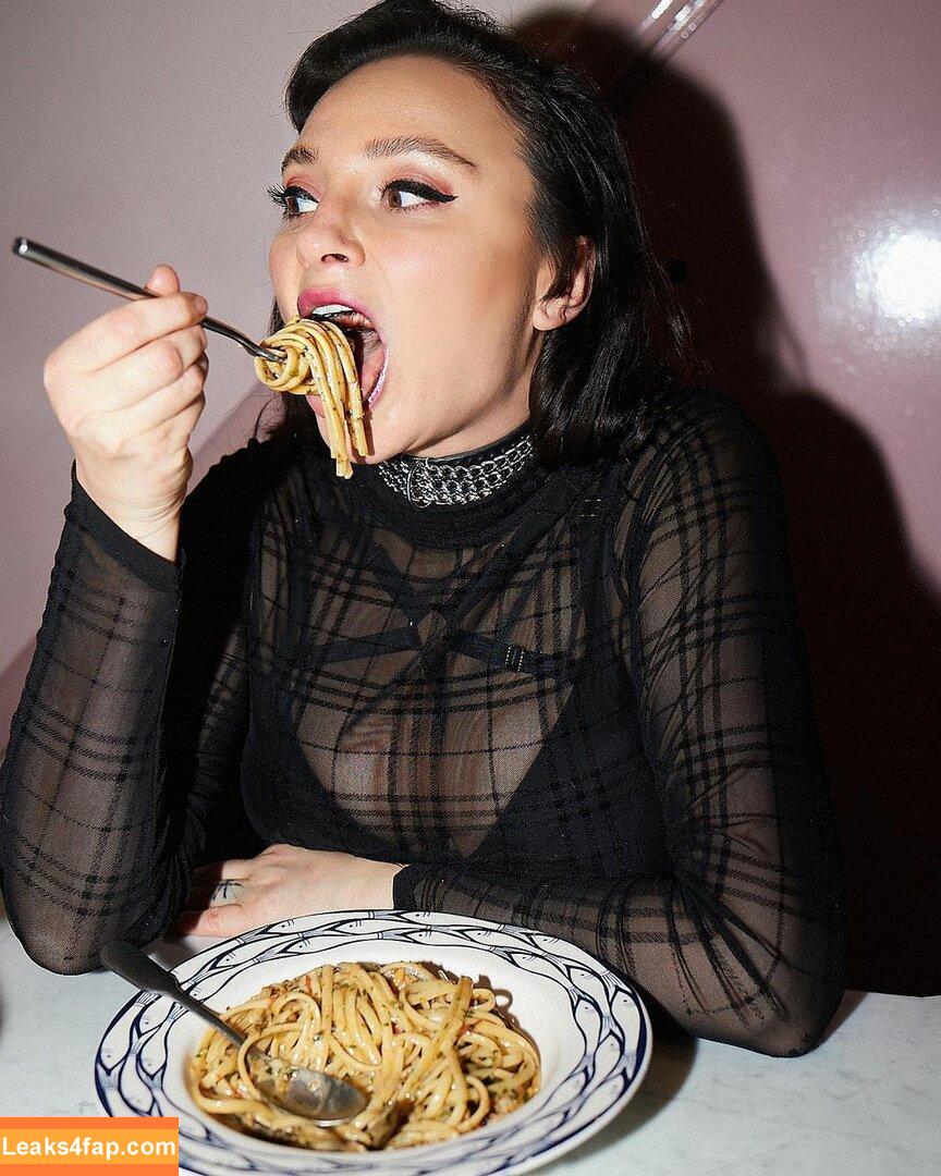 Gizzi Erskine / gizzierskine leaked photo photo #0004
