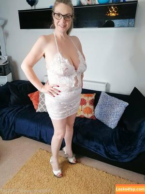 glamgran56 photo #0038