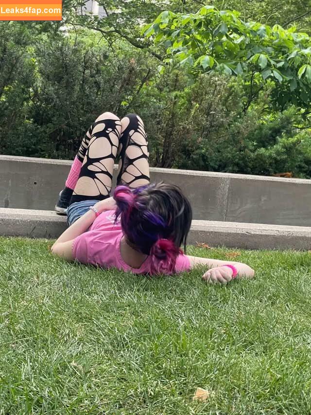 glittrkitti / glittrkitti1 leaked photo photo #0015