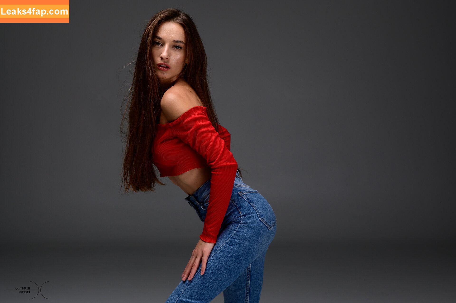 gloriasol / gloriafairyx / heal-fit leaked photo photo #0005