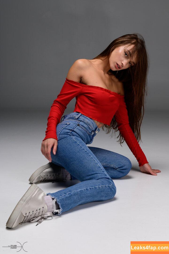 gloriasol / gloriafairyx / heal-fit leaked photo photo #0011
