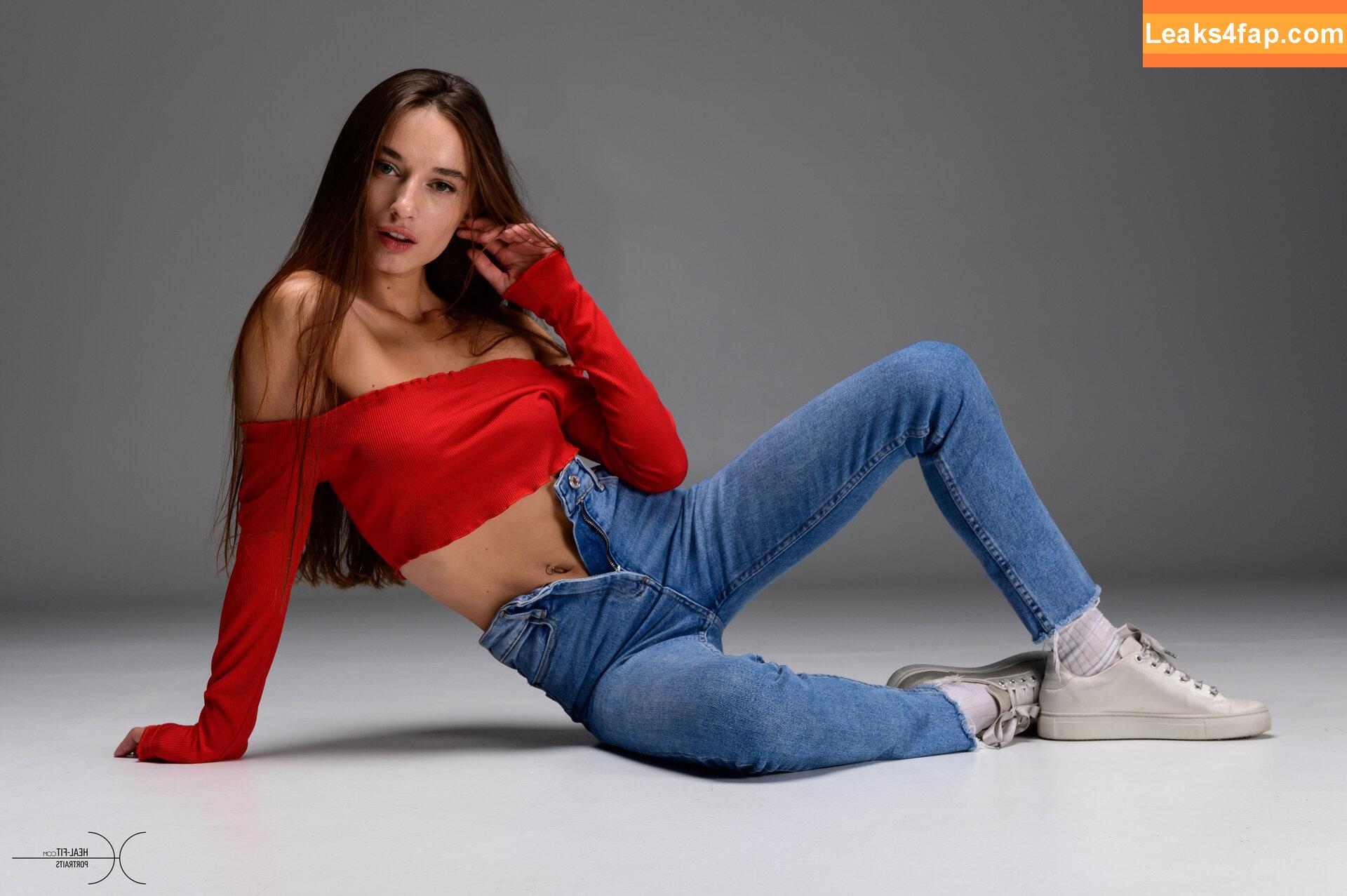 gloriasol / gloriafairyx / heal-fit leaked photo photo #0018