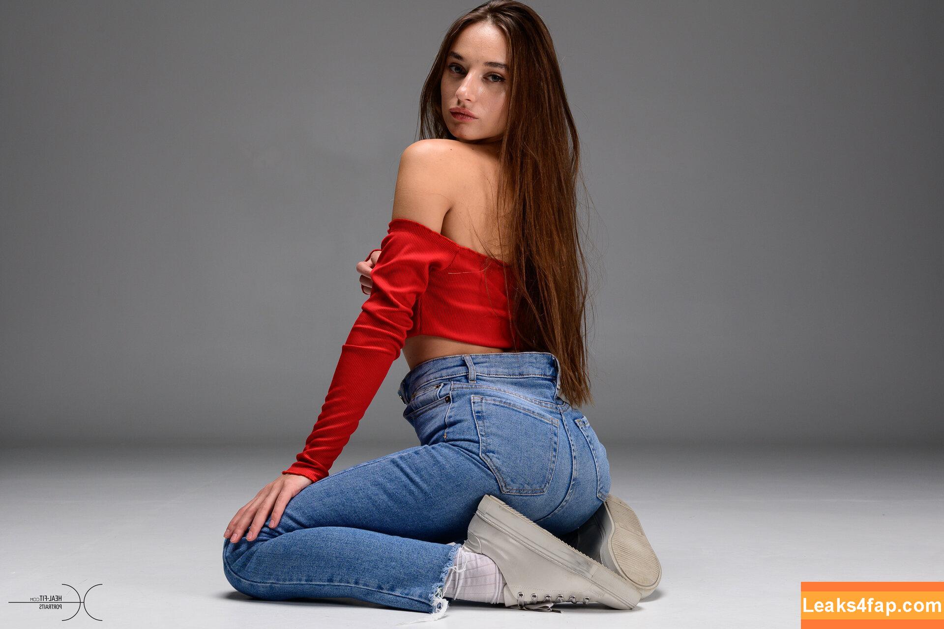 gloriasol / gloriafairyx / heal-fit leaked photo photo #0020