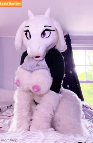 goatmom photo #0005