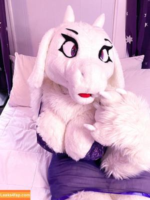 goatmom photo #0014