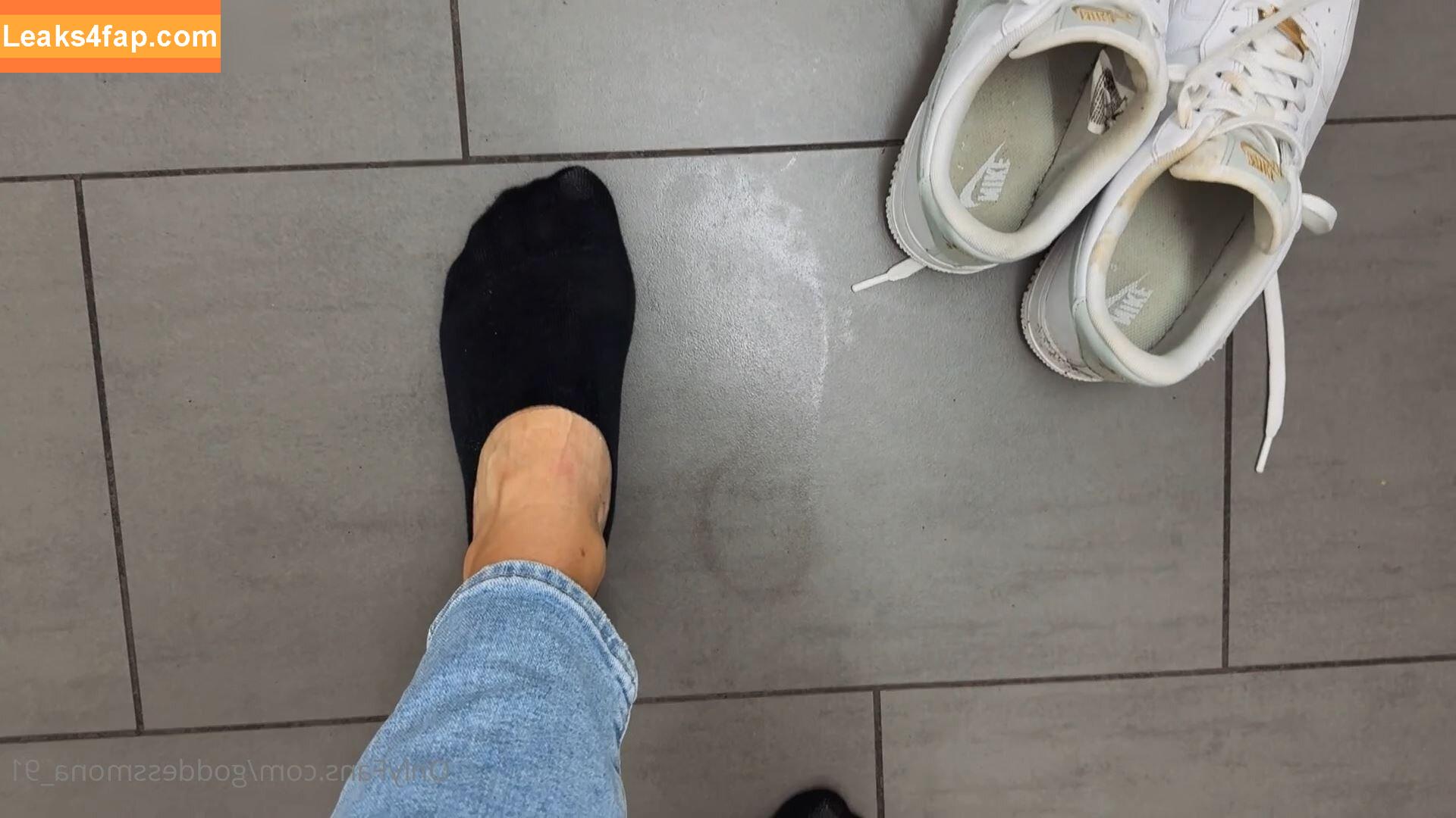 Goddess Mona / ygfoot leaked photo photo #0033
