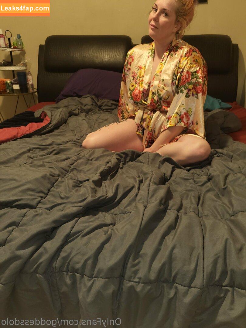 goddessdolo /  leaked photo photo #0002
