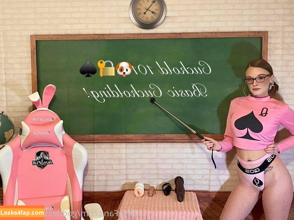 goddessesspade34 /  leaked photo photo #0004