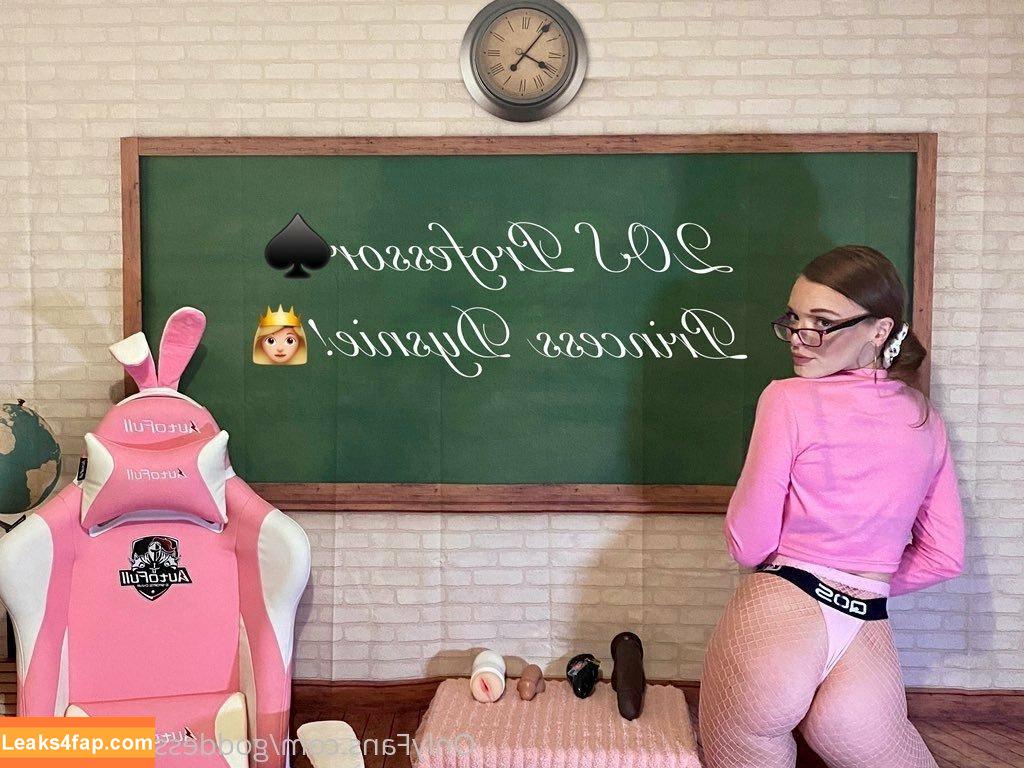 goddessesspade34 /  leaked photo photo #0005