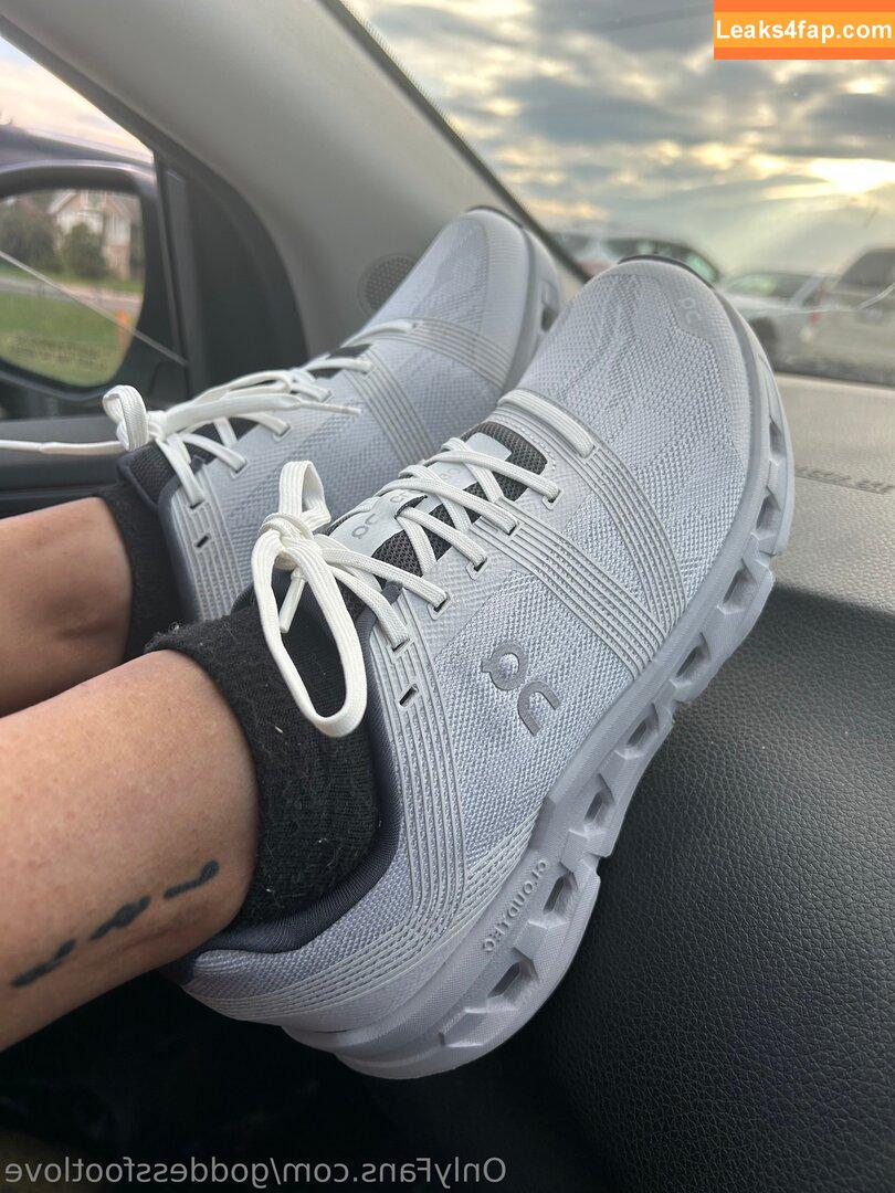 goddessfootlove / goddess.foot.love leaked photo photo #0103