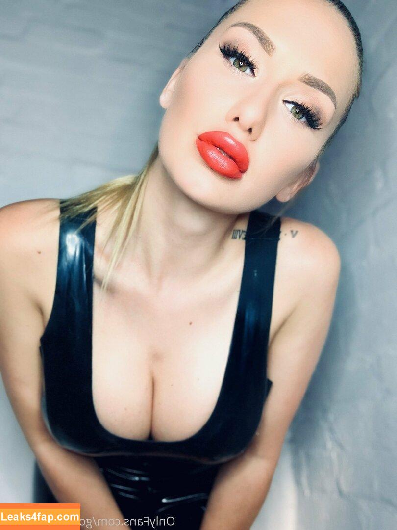 goddesskiragold / femgoddesskira leaked photo photo #0042