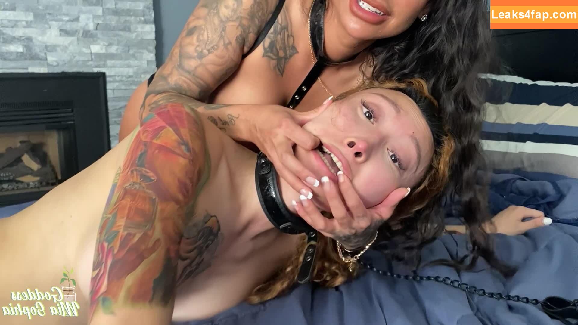 goddessmiasophia / lolasophia18 leaked photo photo #0037