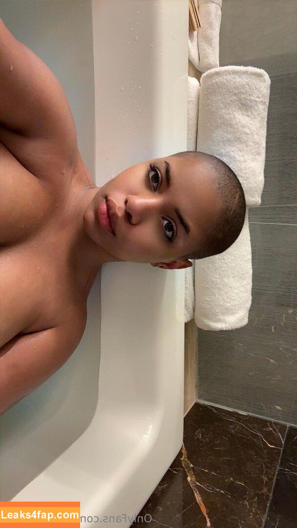 goddessnine /  leaked photo photo #0029
