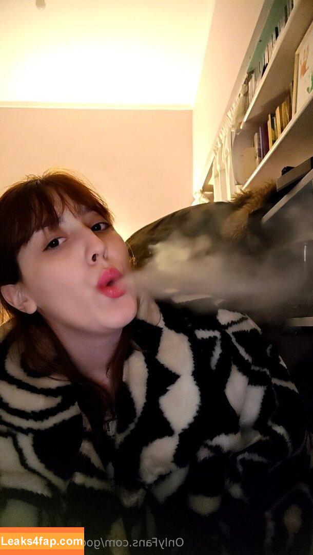 goddessofsmoke / goddess__of__smoke слитое фото фото #0067