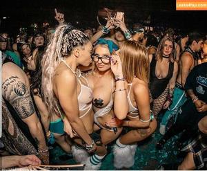 Gogo Stripper photo #0127